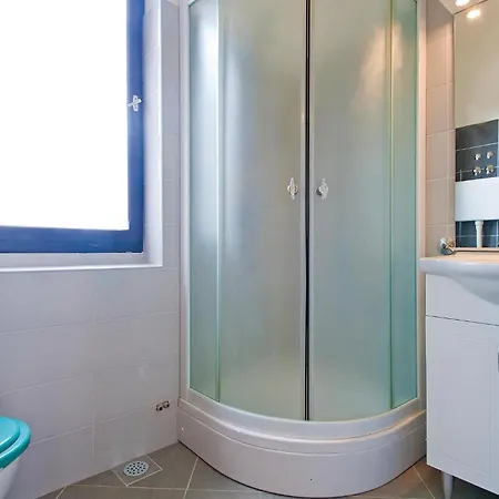 Lejlighed 1 Bedroom Lovely In Pula