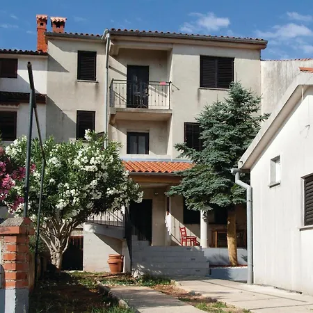 1 Bedroom Lovely In Lejlighed